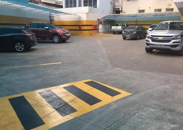 Vinds Plaza Hotel